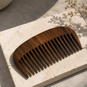 Peigne à cheveux en bois gravé sur mesure, fait main, de qualité supérieure, à dents larges, démêlant, antistatique, pour barbe, écologique et personnalisé - Product Image 2