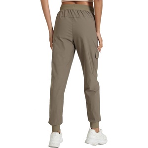 Pantalon cargo sur mesure, coupe ajustée, matière extensible en coton doux pour le confort et le style, parfait pour le travail, les voyages ou la salle de sport - Product Image 4