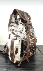 กระเป๋าเป้หนังวัวแท้ทำมือสไตล์วินเทจ พร้อมซิป ตัวอักษร  ความจุ 20-35 ลิตร  อเนกประสงค์ สำหรับเดินทางและใช้ในโรงเรียน - Product Image 2