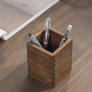 Portaplumas de madera de calidad de exportación, diseño atractivo, portaplumas o portalápices cuadrado de madera, artesanía natural. - Product Image 2