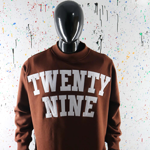 Sweat-shirt à col montant TWENTY NINE BROWN 100% BLANC avec broderie appliquée, col large, CLUSH SPORTS - Product Image 1