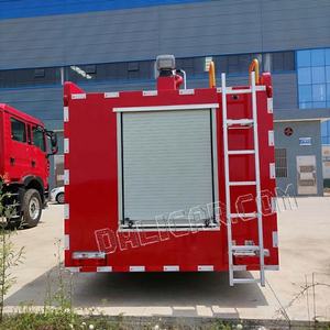 Chine Dongfeng 4000 litres petit <span class=keywords><strong>camion</strong></span> de pompiers 4x2 <span class=keywords><strong>camion</strong></span> de lutte contre l'incendie en mousse tendre à l'eau - Product Image 6