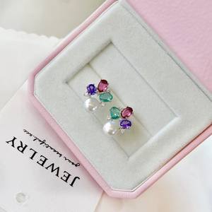 ต่างหูรูปกลีบดอกไม้ประดับเพชรไมโครเซอร์คอน ดีไซน์สดใสรับซัมเมอร์ ตัวเรือนเงินแท้ S925 ดีไซน์เก๋ ทันสมัย เครื่องประดับฤดูร้อน - Product Image 2