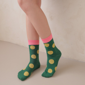 Chaussettes coréennes pour femmes, chaussettes mi-hautes à pois, en coton respirant, pour un usage quotidien, tricotées pour le printemps - Product Image 4