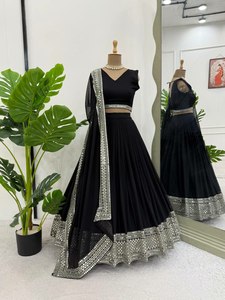 Nouvelle conception moderne, lehenga choli en fausse fourrure noire confortable pour femmes, avec évacuation de l'humidité, pour les mariages, les fêtes et les festivals - Product Image 2