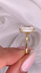 Anillo de compromiso solitario con corte esmeralda de 3 quilates, diseño de tulipán, cultivado en laboratorio, para mujer, regalo para ella, anillo de boda de oro de 14 quilates, aniversario - Product Image 2