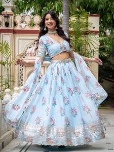 Ensemble indien pakistanais bleu floral, col en V, brodé, comprenant un lehenga, une blouse et un dupatta, taille princesse, manches trois quarts, pour mariée - Product Image 3