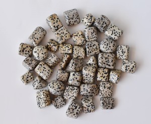 Piedras de Jaspe Dálmata Blanco al por Mayor, Piedras Preciosas Semipreciosas de Color Blanco para Múltiples Usos - Product Image 1