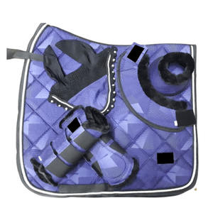 Ensemble de tapis de selle personnalisé pour cheval, couleur unie, style western, doublure en polycoton doux, satin et mousse pour l'équitation - Product Image 1