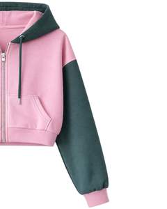 Conjunto de dos piezas casual para mujer, personalizado, con sudadera corta con cremallera y bloques de color rosa y verde oscuro, y pantalones cortos con bolsillos tipo cargo, al por mayor. - Product Image 4