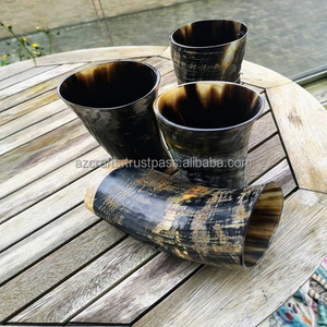 Ensemble de tasses en corne de buffle sculptée polie 4 pièces, finition naturelle, corne de boeuf, tasses à boire Viking, artisanat animal religieux de noël - Product Image 2
