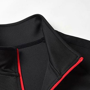 Survêtement pour homme noir et rouge avec blocs de couleur, fermeture éclair intégrale, col montant, style sportif avec poches latérales, vêtement décontracté pour l'automne - Product Image 3