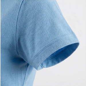 T-shirt pour femmes, design classique à col rond, fabriqué avec un tissu de qualité, coupe confortable, à porter tous les jours, vêtements élégants pour femmes - Product Image 6