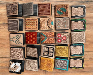 Nouvelle mode cuir repoussé à la main hommes portefeuille longue fermeture éclair vente chaude motif occidental en cuir véritable porte-cartes portefeuilles pour hommes - Product Image 4