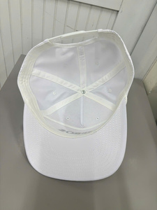 หมวกแก๊ปปักโลโก้แบบสั่งทำ หมวกกอล์ฟสีขาววินเทจ หมวกแก๊ป 5 แผง คุณภาพสูง ทำจากไนลอน สำหรับกิจกรรมกลางแจ้ง คลับ กอร์ราส เวียดนาม OEM - Product Image 5