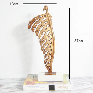 Vente flash - Sculpture abstraite moderne en métal en forme de feuille, statue décorative en aluminium pour table, décoration de salon, bureau, cadeau fait main - Product Image 2