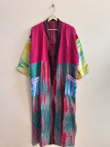 Robe kimono en soie tie-dye, tenue d'été faite à la main, robe colorée de luxe - Product Image 1