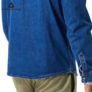 เสื้อเชิ้ตยีนส์ผู้ชายราคาโรงงาน คุณภาพสูง สีน้ำเงิน สไตล์ลำลอง สำหรับผู้ชาย สั่งซื้อจำนวนมาก ขายส่งจากผู้ผลิต - Product Image 4
