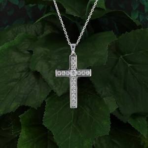 Pendentif Croix en Moissanite Ronde Brillante en Argent Sterling 925, Sertissage Canal, Bijou Fin Religieux, Breloque Cadeau - Product Image 5