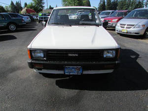 Gran Oferta, Modelo Clásico Usado, Camioneta Toyota de Cabina Estándar LB de 1986, LISTA PARA ENVIAR HOY MISMO - Product Image 3