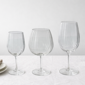 Copas de vino de plástico personalizadas, irrompibles, con diseño acanalado. - Product Image 6