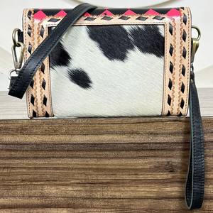 Hand Tooled Checkered Leather Crossbody Clutch Bag with Wristlet Genuine Cowhide Multi-Compartment Organizer Women's Mini Purse - Product Image 5