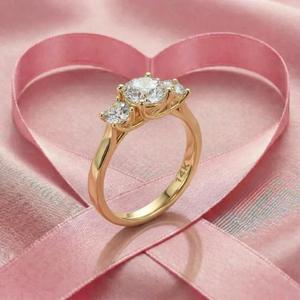 Anillo de Diamantes de Tres Piedras con Corte Redondo en Oro Amarillo Sólido con Engaste Clásico de Garras, Elegante Anillo de Compromiso, Anillo Nupcial Atemporal - Product Image 3