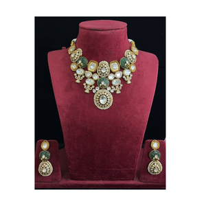 Ensemble de collier en or plaqué Kundan et perles, bijoux fins, collier élégant traditionnel pour femmes, mariages, fêtes et occasions festives - Product Image 1