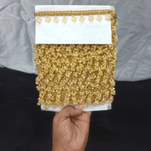 Accessoires de Mariage en Dentelle JARI Écologique Brodée Florale Colorée avec Détails Intricats et Motifs 3D (Chaussures) - Product Image 1