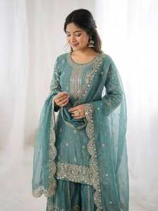 Ensemble Kurti en soie Fendy avec palazzo et dupatta à bordure en dentelle – Édition d'exportation B2B mondiale - Product Image 4