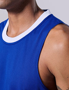 Equipamiento de Baloncesto para Hombre con Camisetas Ligeras de Alto Rendimiento y Pantalones Cortos Ergonómicos para Jugadores Profesionales y Semiprofesionales - Product Image 4