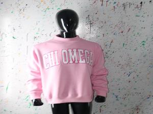 Sudadera CHI OMEGA PINK con cuello alto, 100% BLANCA, con apliques bordados, cuello ancho, URBAN PRODUCTIONS - Product Image 6