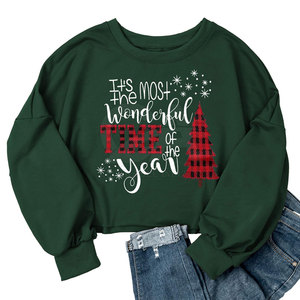 Haut de saison sur mesure en tissu doux avec détails personnalisés pour collections de vêtements festifs – Crop top de Noël - Product Image 4