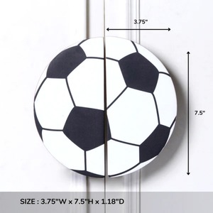 Poignées de porte en bois modernes faites à la main pour chambre d'enfant, design moderne noir et blanc, motif football, poignée de tiroir, poignée de meuble - Product Image 6
