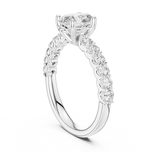 Anillo de Diamantes Solitario de Corte Ovalado en Oro Blanco de 18K de Lujo con Banda Pavé |   Joyería Fina Premium para Compromiso y Novia - Product Image 4