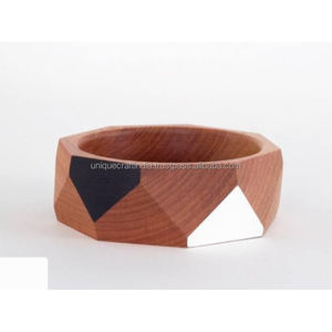 Bracelets en bois de manguier naturel avec finition mate lisse Bijoux contemporains faits à la main Idéal pour les commandes en boutique et à l'exportation - Product Image 4