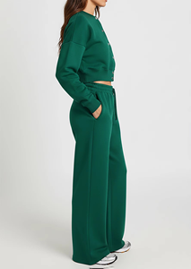 Ensemble de survêtement vert uni pour femme, sweat-shirt court boutonné, pantalon de survêtement à jambes larges avec logo imprimé, tenue décontractée - Product Image 3