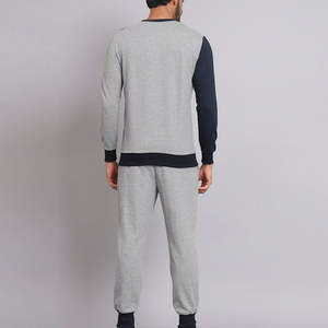 Conjuntos Deportivos Unisex Personalizados de Fabricante de Ropa, 100% Algodón, Felpa Gruesa de 300g, Sudadera con Capucha y Pantalones Deportivos de Invierno - Product Image 4