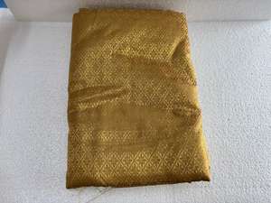 Tissu brocart de luxe 100 % pure soie, jacquard traditionnel à motifs floraux, pour vêtements de mariée de créateur et couture ethnique - Product Image 5