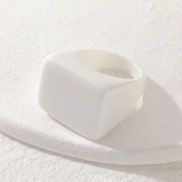 Bague artisanale Gifty Craft, légère, unisexe, bijou fantaisie, cadeau, en résine, aspect cristal, anneau ange en acrylique, fait main, épaisse