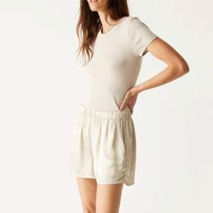 Women's Loose Fit Cotton Oxford Shorts Solid Color <b>Elastic</b> Waist Casual Mid Rise Breathable Woven Fabric Short <b>Skirts</b> - Product Image 6