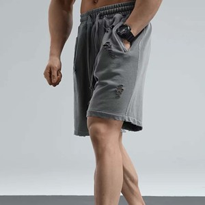 Shorts Bermuda déchirés gris en coton pour homme, taille mi-haute avec cordon de serrage, décontractés, en tissu tricoté respirant avec poches - Product Image 2