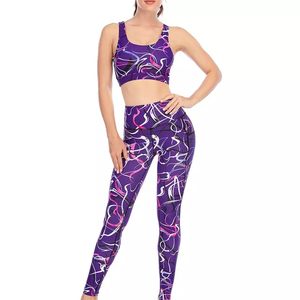 Ensemble de yoga personnalisé avec logo, vêtements de sport athlétiques, tenue d'entraînement pour femmes, tissu doux, combinaison de yoga pour la salle de sport, pour l'exercice et la course à pied - Product Image 2