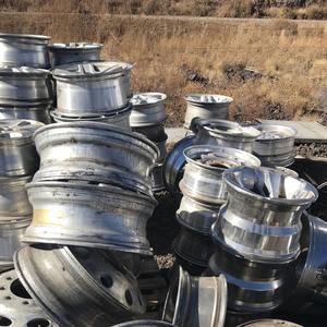 Déchets de jantes en aluminium usagées en sacs en vrac ou en charges brutes pour les usines de moulage secondaire d'aluminium et de traitement des déchets - Product Image 3