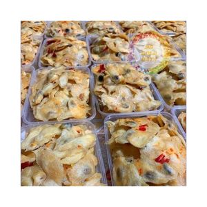 Snack épicé et aigre le plus vendu, fabriqué à partir de viande de corossol, sel et piment, collation instantanée pratique, emballage OEM, corossol séché moelleux - Product Image 2