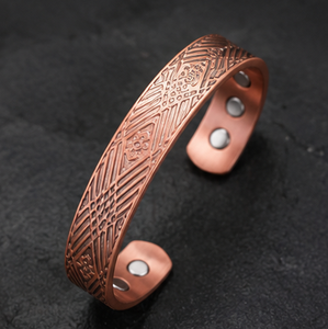 Pure Copper Geometric Diamond Engraved Magnetic Open Cuff Therapy Bracelet Fashionable Metal Jewelry Exquisite Embossed Design - Product Image 3