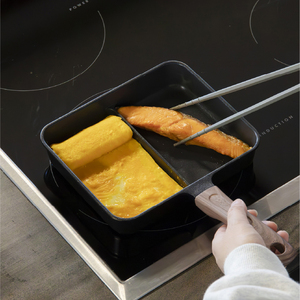 Copan Simultaneous Cooking Non-Stick Metal Skillet 28cm Diameter Induction Cooker Compatible Square Dual Section Wood <b>Handle</b> 1L - Product Image 6
