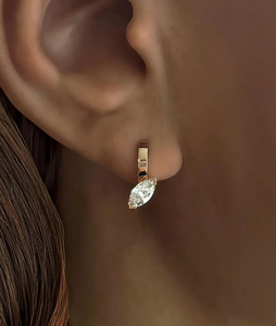 Pendientes de Diamantes Creados en Laboratorio Chapados en Oro Vintage, Corte Marquesa, Claridad VVS, Joyería Fina Elegante para Uso Diario, Regalo para Mujer - Product Image 5