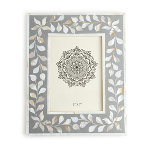 Mother of pearl inlay picture frames for table decor pictures and <b>wall</b> art photos made in Vietnam - Product Image 6