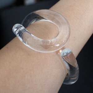 Premium <b>Clear</b> <b>Resin</b> Bangle Lightweight Comfortable Wear Artistic Top Style Acrylic <b>Resin</b> Fashion Jewelry Women Bangles - Product Image 2